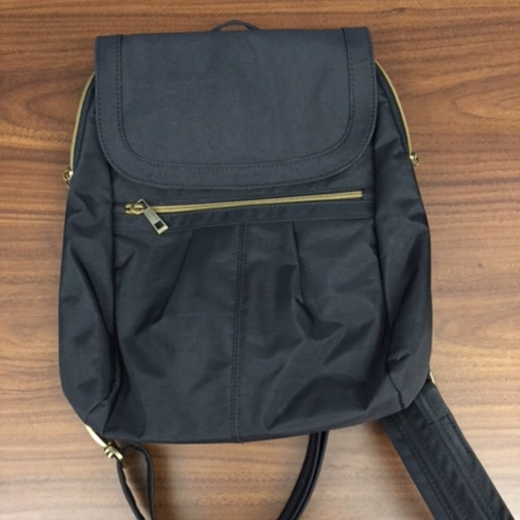 Travelon Anti-Theft Signature Slim Backpack, Black - Picture 1 of 6